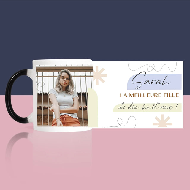 La Photo Et Un Texte: La Meilleure Fille De Dix-Huit Ans - Le Mug