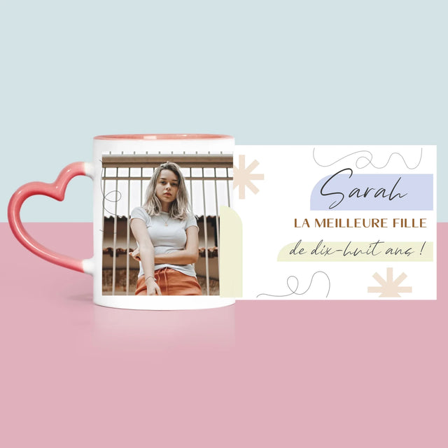 La Photo Et Un Texte: La Meilleure Fille De Dix-Huit Ans - Le Mug