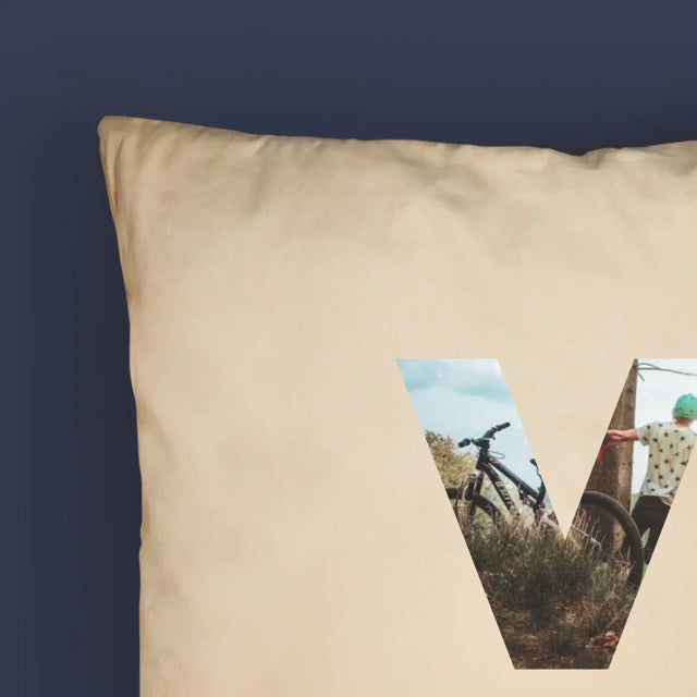 Collage Photo De Lettre: Vélo - Coussin