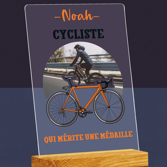 La Photo Et Un Texte: Cycliste Qui Mérite Une Médaille - Impression Sur Verre Acrylique