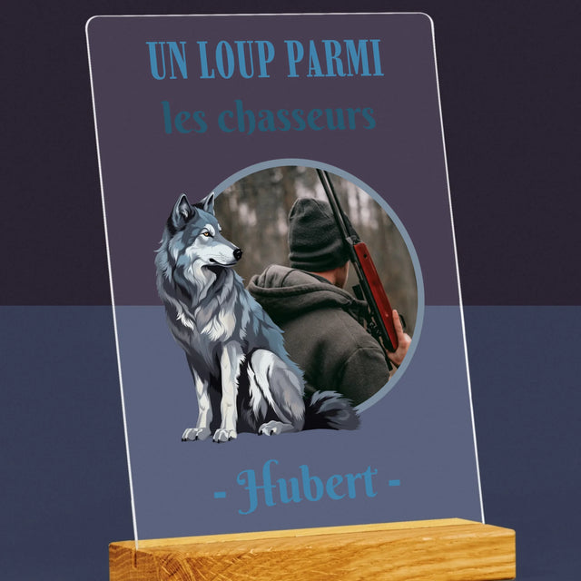 La Photo Et Un Texte: Un Loup Parmi Les Chasseur - Impression Sur Verre Acrylique