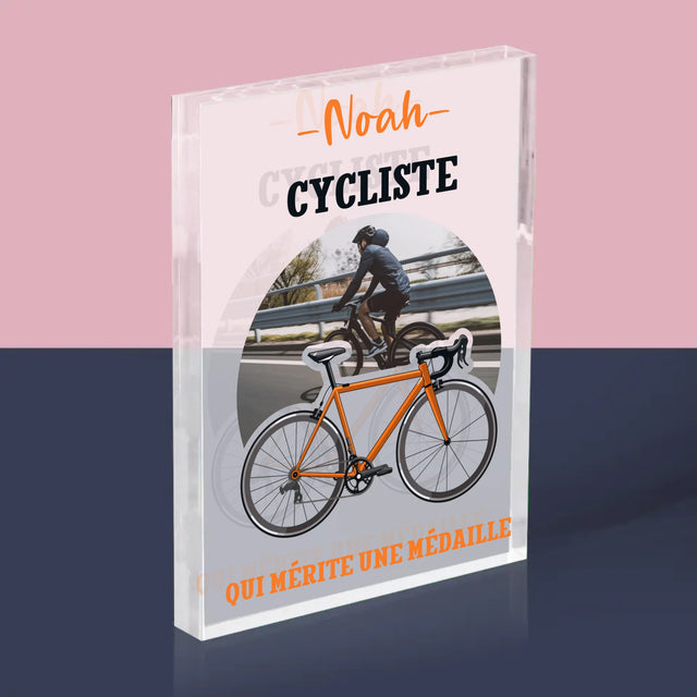 La Photo Et Un Texte: Cycliste Qui Mérite Une Médaille - Bloc Acrylique
