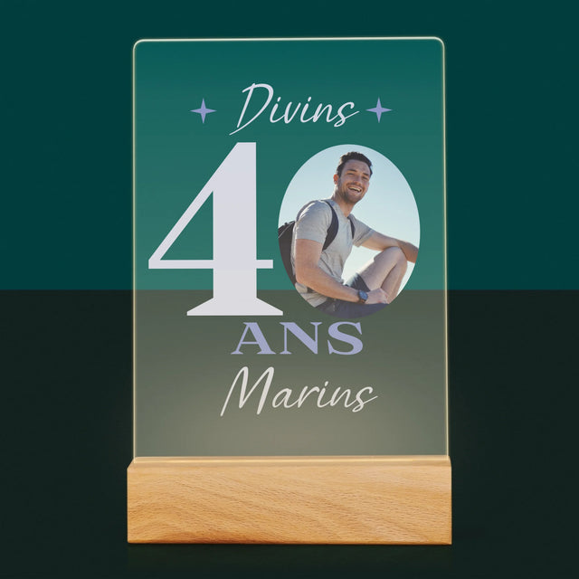 La Photo Et Un Texte: Divin 40 Ans - Impression Sur Verre Acrylique