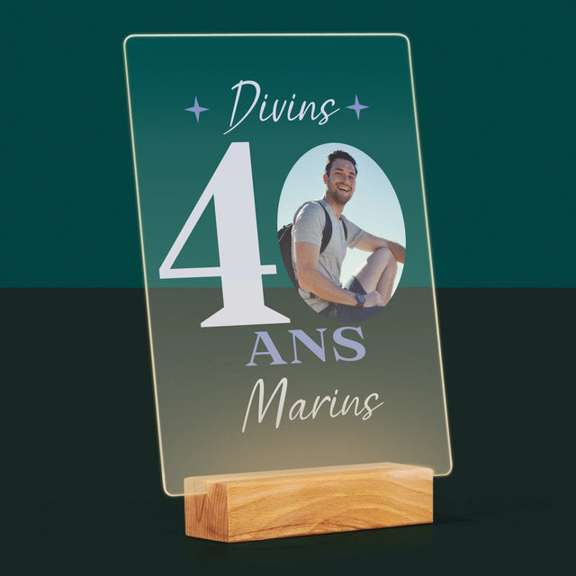 La Photo Et Un Texte: Divin 40 Ans - Impression Sur Verre Acrylique