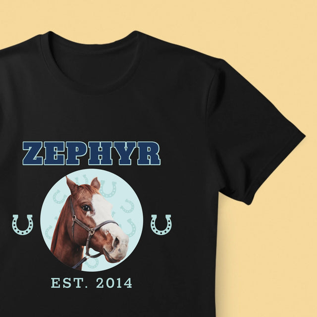 Ton Personnage: Ton Cheval Varsity - T-Shirt Pour Hommes