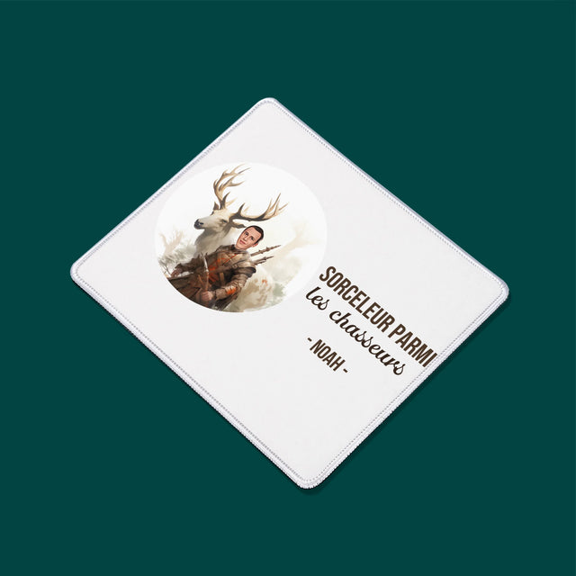 Ton Personnage: Sorceleur Parmi Les Chasseurs - Tapis De Souris