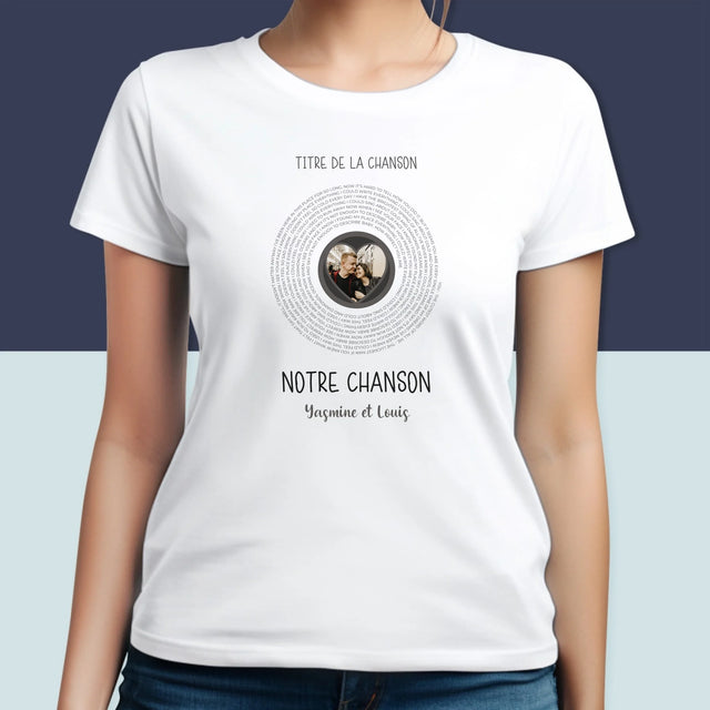 La Photo Et Un Texte: Notre Chanson Avec Les Paroles - T-Shirt Pour Femmes