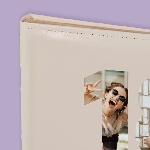 Collage Photo De Lettre: 18Ème Anniversaire - Album De Photos