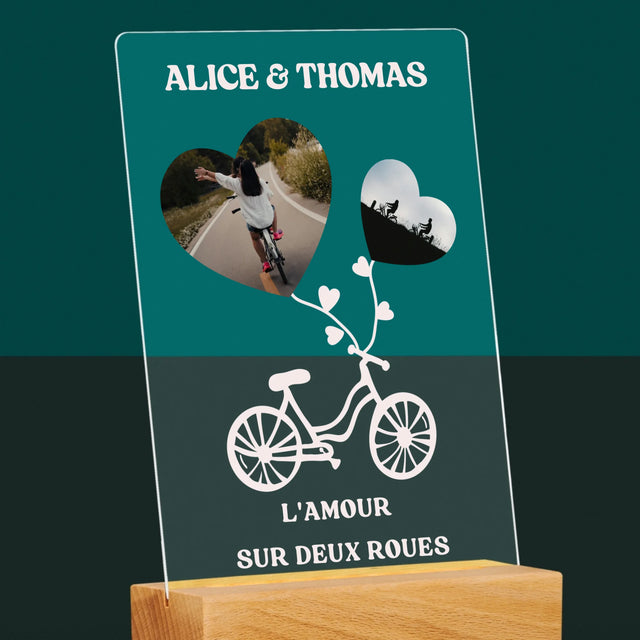 Le Collage Photo: L'Amour Sur Deux Roues - Impression Sur Verre Acrylique