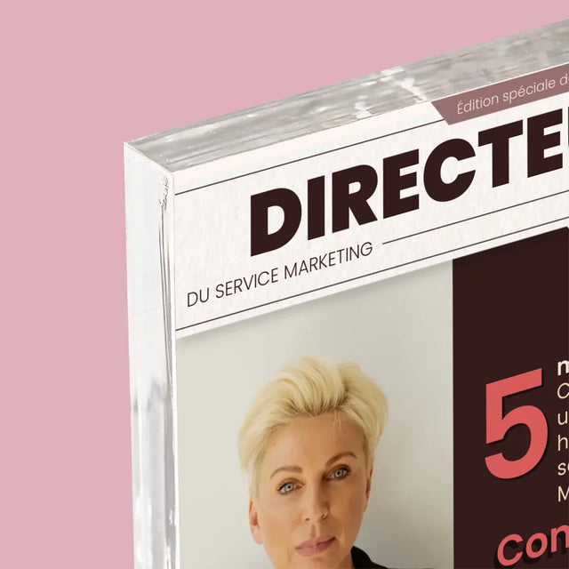 La Couverture De Magazine: Directeur - Bloc Acrylique