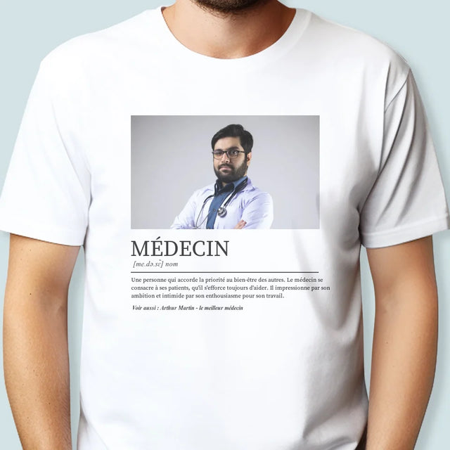 La Photo Et Un Texte: Médecin Définition - T-Shirt Pour Hommes