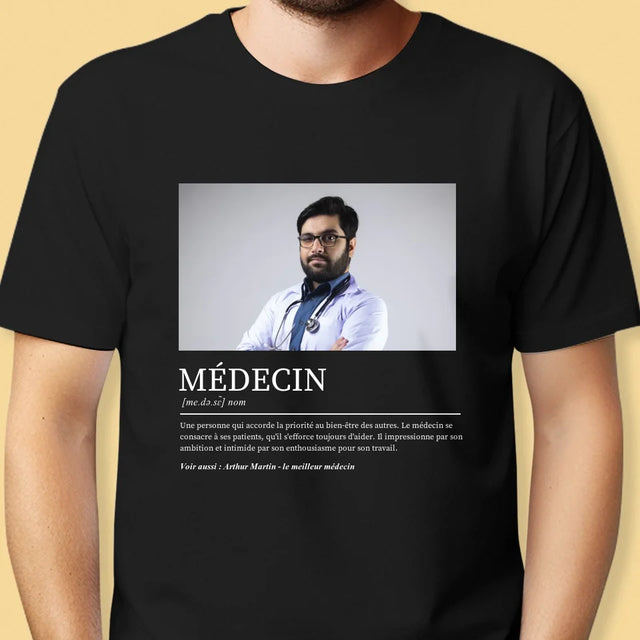 La Photo Et Un Texte: Médecin Définition - T-Shirt Pour Hommes