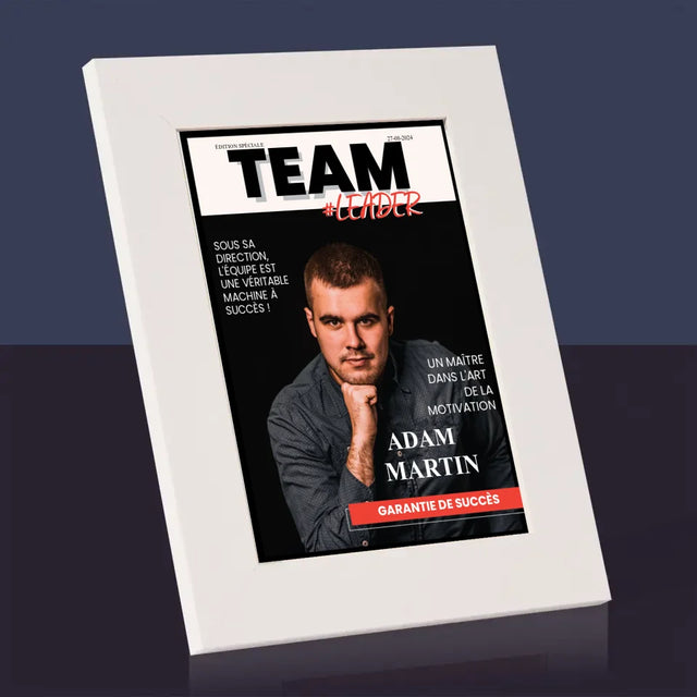 La Couverture De Magazine: Team Leader - Cadre Photo