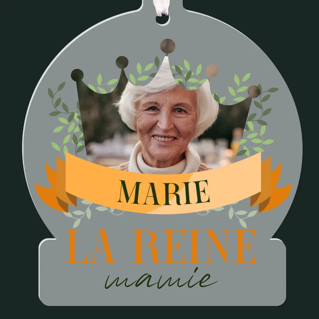 La Photo Et Un Texte: La Reine Mamie - Boule De Noël Boule