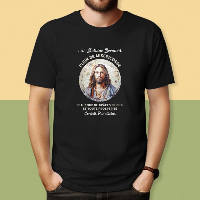 Le Prénom Et Un Texte: Un Prêtre Plein De Miséricorde - T-Shirt Pour Hommes