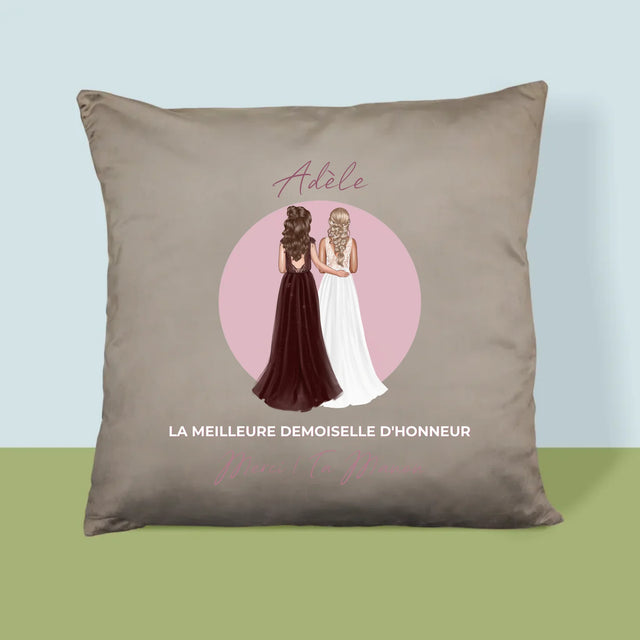 La Création Du Personnage: La Meilleure Demoiselle D'Honneur - Coussin 