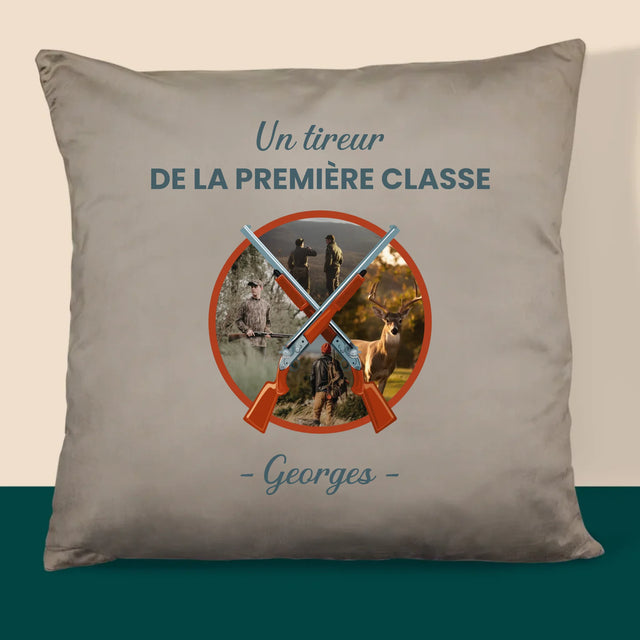 Le Collage Photo: Un Tireur De La Première Classe - Coussin 