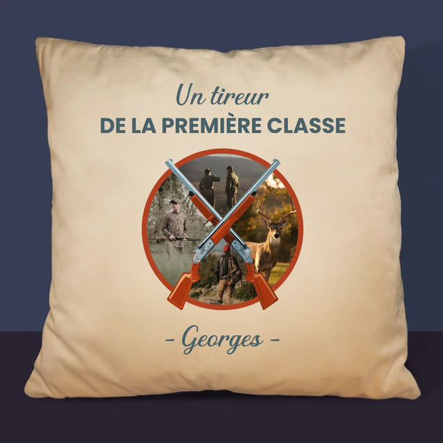 Le Collage Photo: Un Tireur De La Première Classe - Coussin 