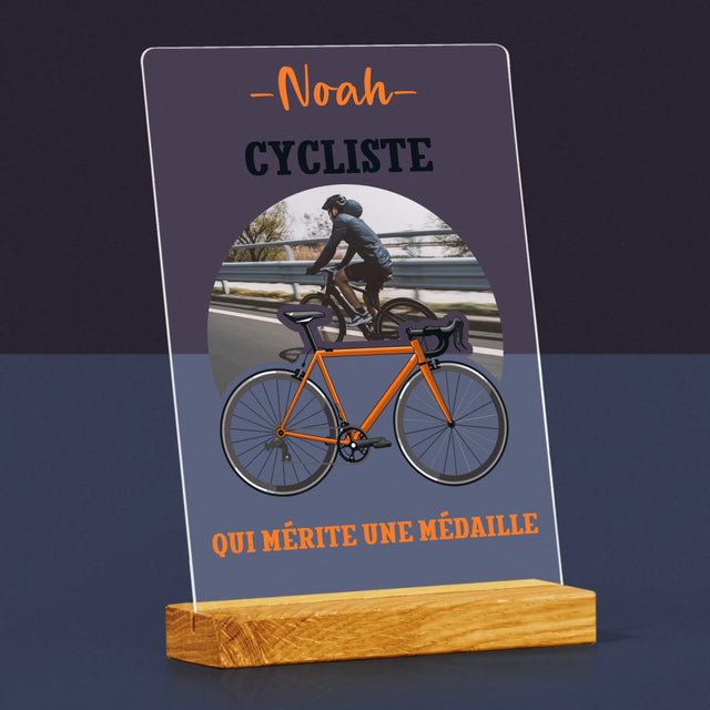 La Photo Et Un Texte: Cycliste Qui Mérite Une Médaille - Impression Sur Verre Acrylique 