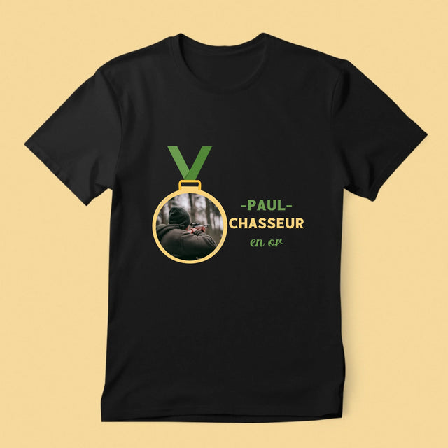 La Photo Et Un Texte: Chasseur En Or - T-Shirt Pour Hommes