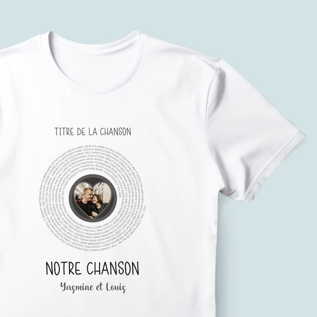 La Photo Et Un Texte: Notre Chanson Avec Les Paroles - T-Shirt Pour Hommes