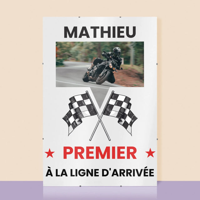 La Photo Et Un Texte: Premier À La Ligne D'Arrivée - Affiche