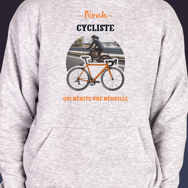 La Photo Et Un Texte: Cycliste Qui Mérite Une Médaille - Sweat À Capuche Pour Hommes