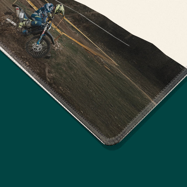 La Photo Et Un Texte: Il Vise Toujours Plus Haut - Tapis De Souris