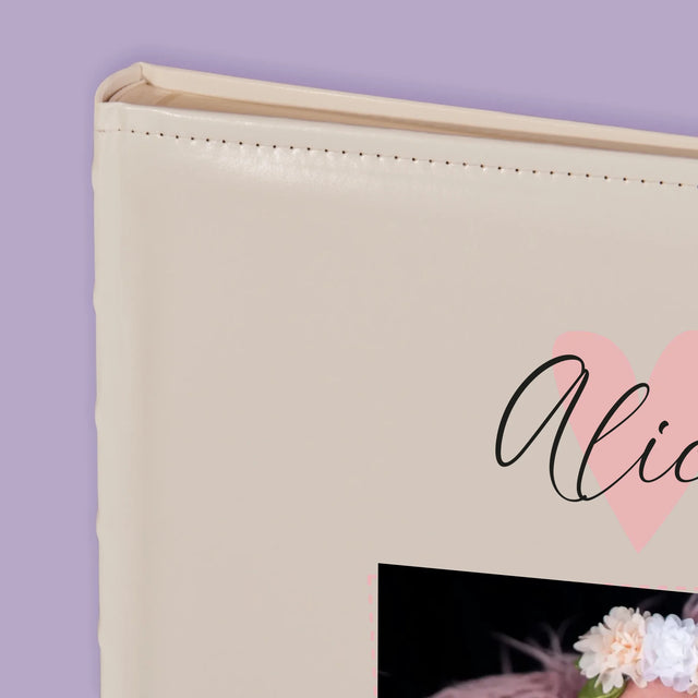 L'Acte De Naissance De L'Enfant: Métrique, Un Petit-Coeur, Une Fille - Album De Photos