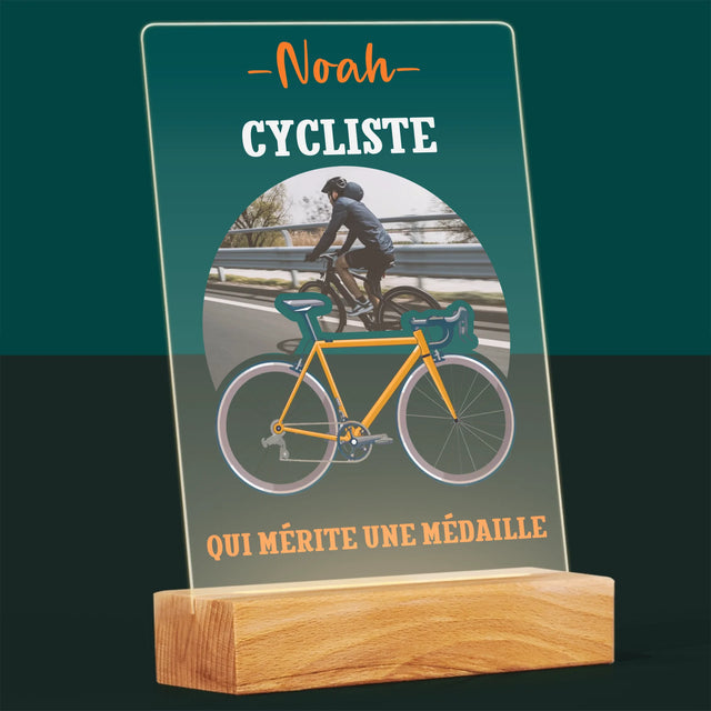 La Photo Et Un Texte: Cycliste Qui Mérite Une Médaille - Impression Sur Verre Acrylique 